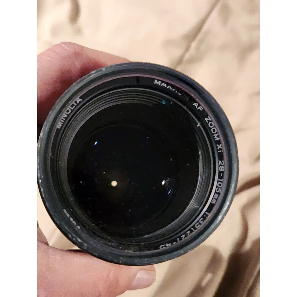 Minolta AF Zoom xi 28-105mm f/3.5-4.5 Lens Sony A-Mount w/ Hoya 62mm Skylight